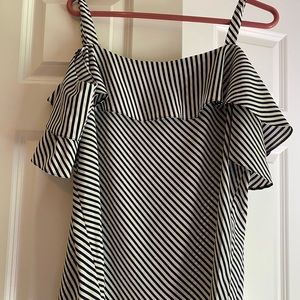 Simply styled cold shoulder top